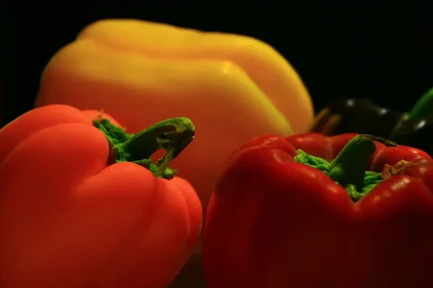 تصویر 4 از فلفل دلمه شیرین ساختار ترد رایحه خفیف تازه